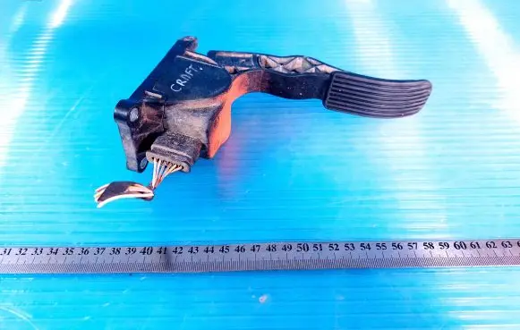 Volkswagen Crafter Accelerator throttle pedal F00C3E2430