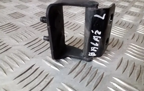 Tailgate/trunk/boot hinge