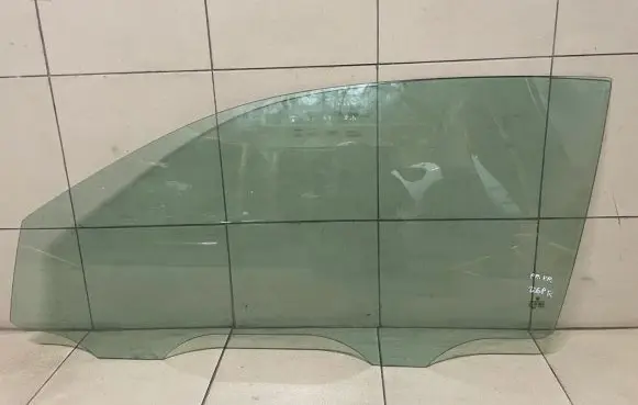 Volkswagen Polo IV 9N3 Front door window/glass (coupe) 43R000479