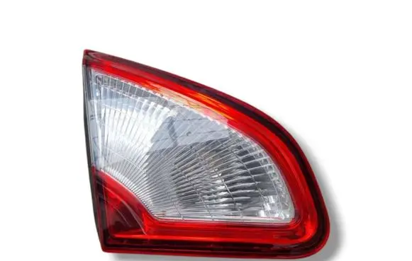Nissan Qashqai Tailgate rear/tail lights 89503189 B26555BR01A