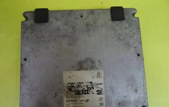 Lexus IS 200-300 Engine control unit/module 8966153031 I-007200