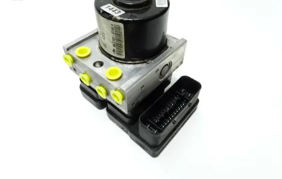 Toyota Yaris ABS Pump 445100D031