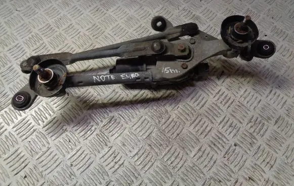 Nissan Note (E12) Front wiper linkage and motor 3Y27