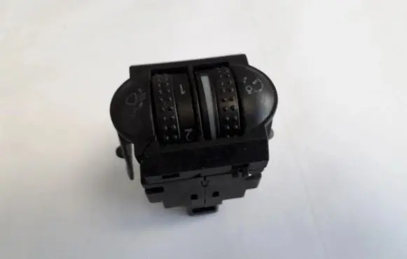 Volkswagen PASSAT B5 Headlight level height control switch 3b0941333c