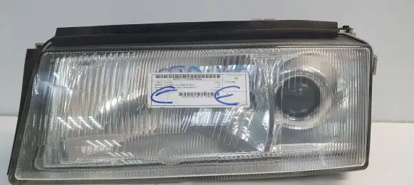 Skoda Octavia Mk1 (1U) Headlight/headlamp 1U1941015A