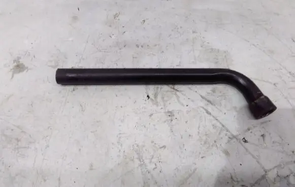 Opel Vectra C Wheel nut wrench 