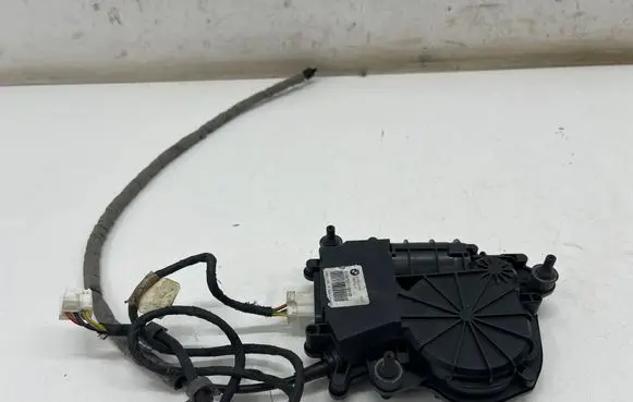 BMW 5 GT F07 Tailgate/trunk/boot lift motor 7211168 917214