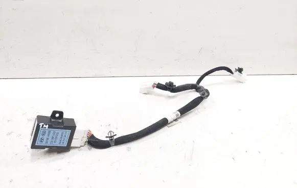 Hyundai i30 Seat heating relay 88196A6500 88001GDE00