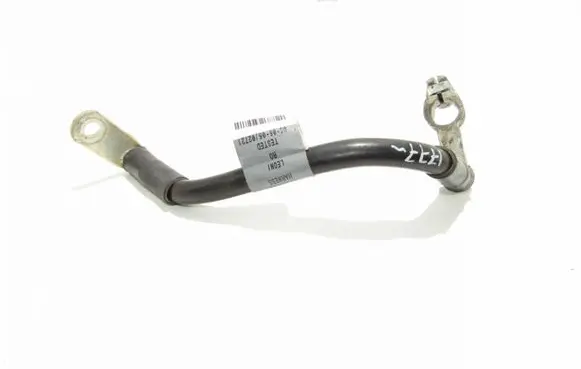 Land Rover Discovery 3 - LR3 Positive cable (battery) YTB500063
