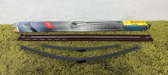 Ford Focus Windshield/front glass wiper blade 3397118977 A977s