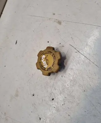 Subaru Outback Oil filler cap 