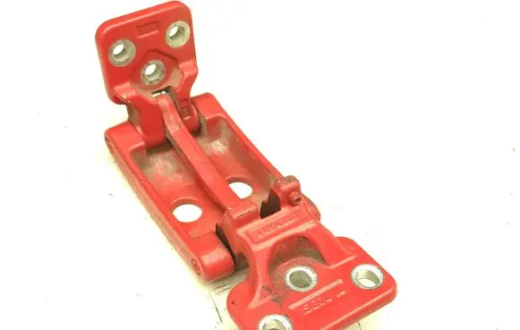 Rear door upper hinge