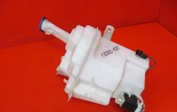 KIA Ceed Windshield washer fluid reservoir/tank 98610A2000
