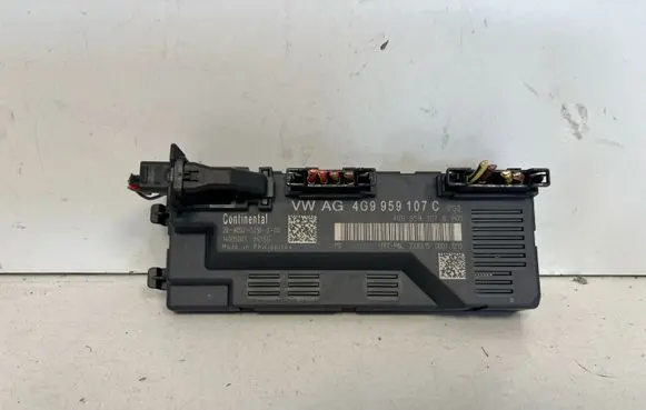 Audi A6 C7 Tailgate/trunk control unit/module 4G9959107C