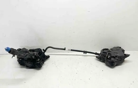 BMW 3 G20 G21 AdBlue liquid reservoir 9423387 8740278
