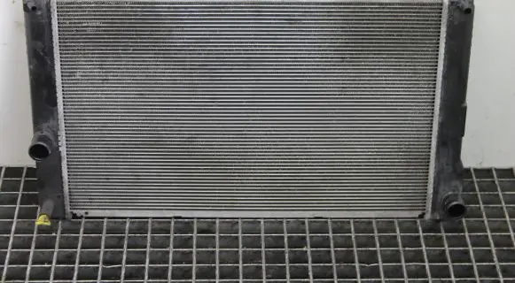 Toyota Auris E180 Coolant radiator MF4221341041