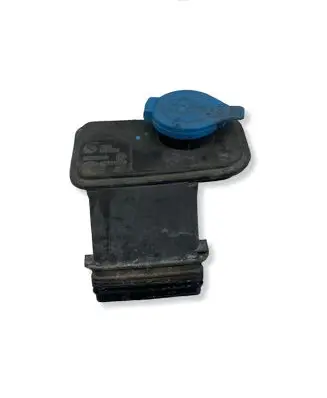 BMW 5 G30 G31 G38 Windshield washer fluid reservoir/tank 7357287 6166 10543512