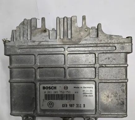 Volkswagen Golf III Engine control unit/module 6K0907311B 0261203752 0261203753
