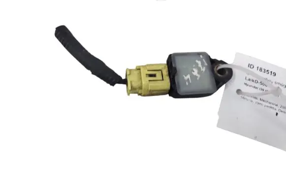 Hyundai i30 Airbag deployment crash/impact sensor 959200A100