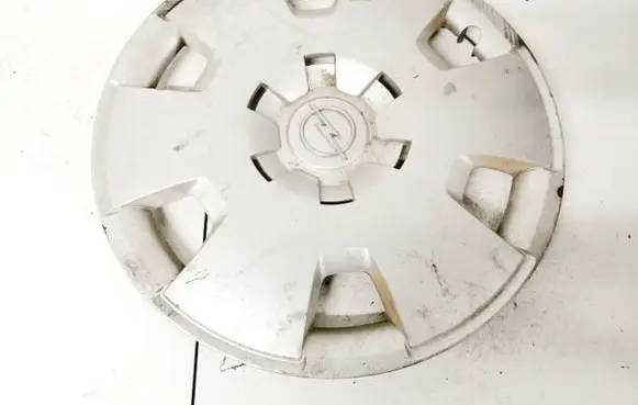 Opel Zafira B R16 wheel hub/cap/trim 13117059 13117060
