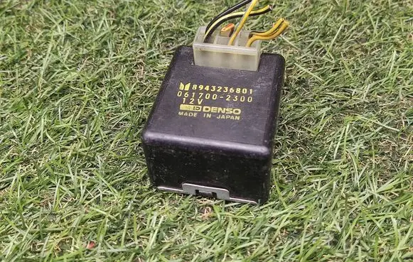 Opel Frontera A Other relay 0617002300 8943236801