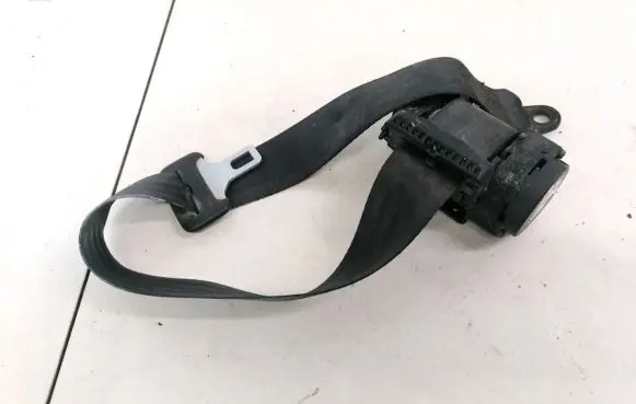 Volvo V50 Middle seatbelt (rear) 30615642