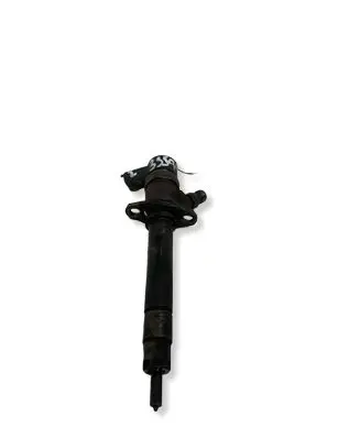 Volvo XC90 Fuel injector 30750283