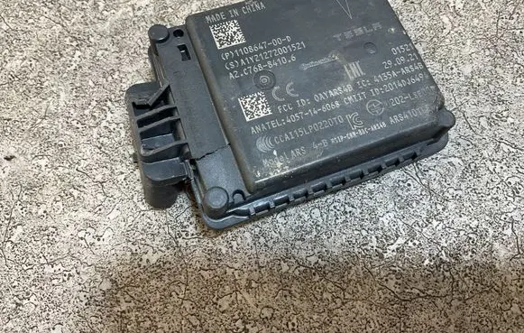 Tesla Model 3 Distronic sensor radar 110864700D 4135AARS4B A1Y21272001521