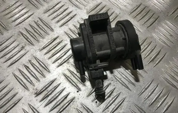 Renault Scenic I Turbo solenoid valve 7700874659