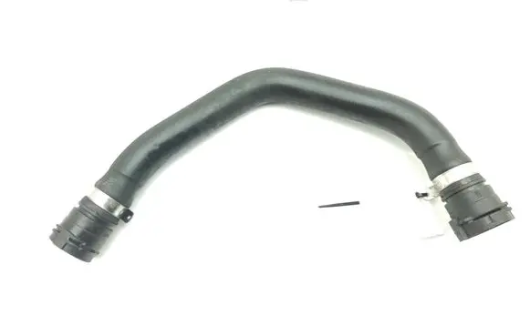 Coolant pipe/hose