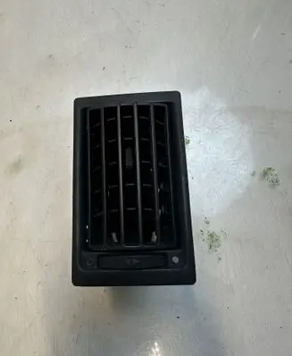 Volkswagen Transporter - Caravelle T4 Dashboard side air vent grill/cover trim 701819709A 7D1819703