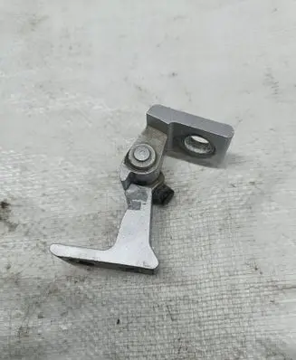 Rear door upper hinge