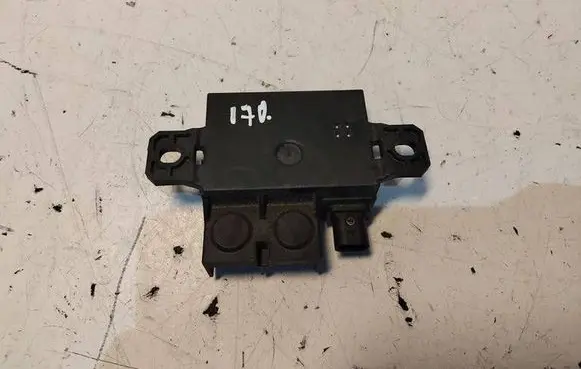 Mercedes-Benz E W212 Charging relay A0009822023 1110029