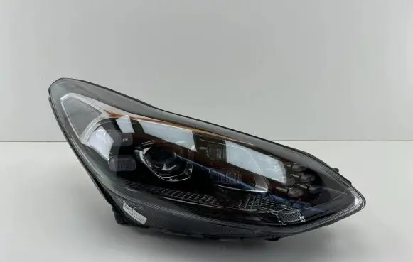 KIA Sportage Headlight/headlamp 92102F1500