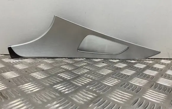 Audi A6 S6 C7 4G Front door trim bar 4G0867409