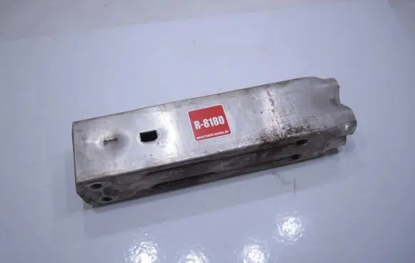 Audi A6 S6 C6 4F Front bumper mounting bracket 4F0807134 606360