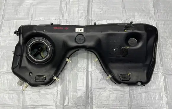 Alfa Romeo Stelvio Fuel tank 