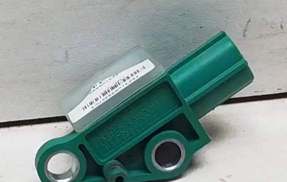 Volkswagen PASSAT B6 Airbag deployment crash/impact sensor 331324