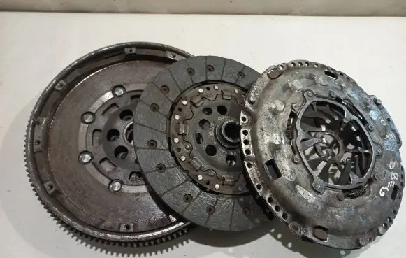 Audi A3 S3 8P Flywheel 06F105264C