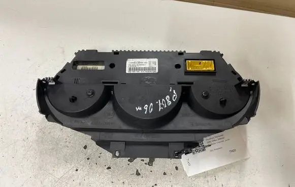Peugeot 807 Speedometer (instrument cluster) 1400613880 503001040207 1489077077