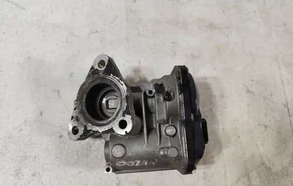 Nissan NV200 EGR valve H8201143495 147104647R HU1501000211