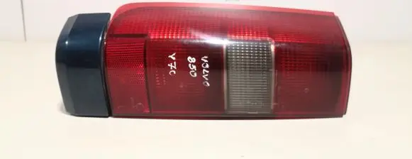 Volvo S70 V70 V70 XC Rear/tail lights 3512318 3512424