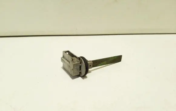 Volkswagen PASSAT B6 Interior temperature sensor 4B0820539