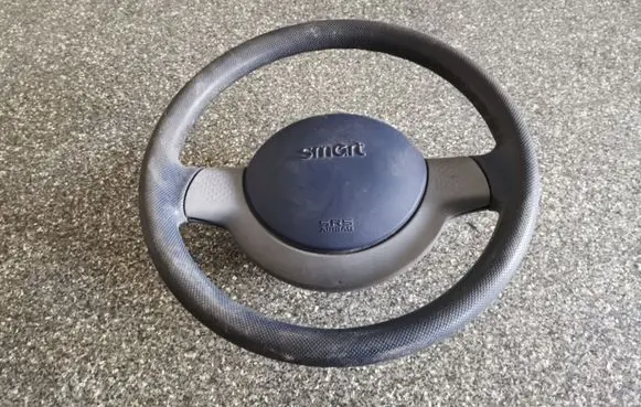 Smart ForTwo I Steering wheel