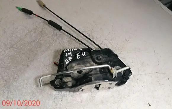 Toyota Prius (XW30) Front door lock