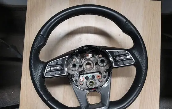 KIA Ceed Steering wheel 56100J7AA0SA1