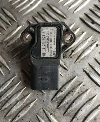 Volkswagen PASSAT B6 Air pressure sensor 038906051C 0281002409 23043084