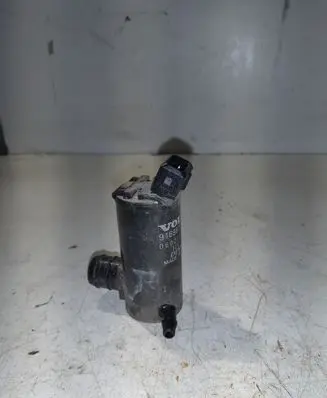 Volvo V70 Windscreen/windshield washer pump 9169611 0602103950