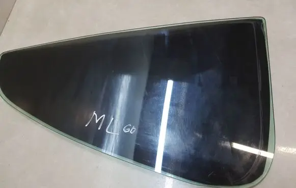 Mercedes-Benz ML W163 Rear vent window glass 