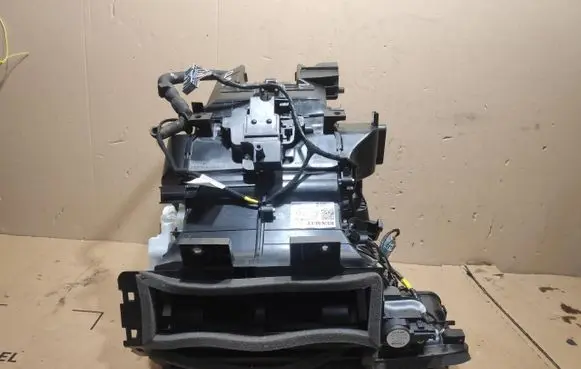 Renault Clio V Interior heater climate box assembly 272708849R